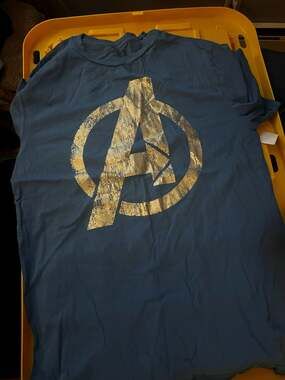 Marvel Avengers Gold Foil Logo T-Shirt Blue Size Small